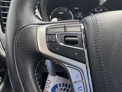 2022 Mitsubishi Outlander PHEV Base