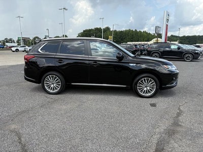 2022 Mitsubishi Outlander PHEV Base