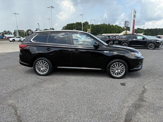 2022 Mitsubishi Outlander PHEV Base