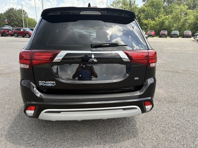 2022 Mitsubishi Outlander PHEV Base