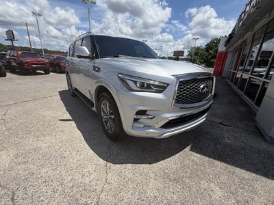 2022 INFINITI QX80 LUXE
