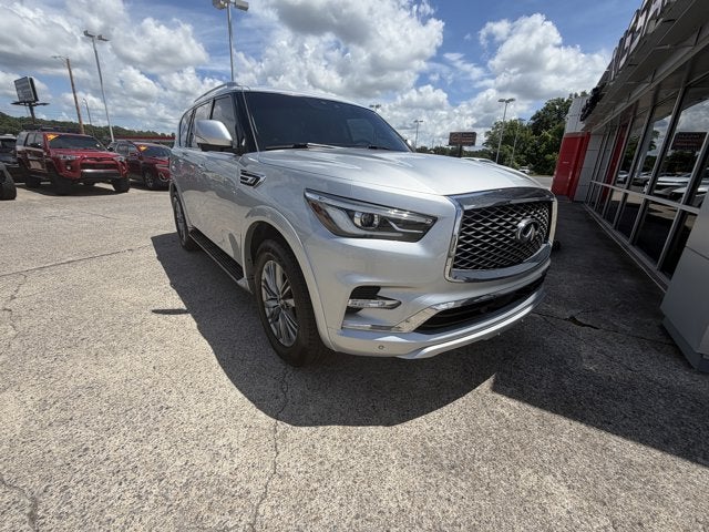 2022 INFINITI QX80 LUXE