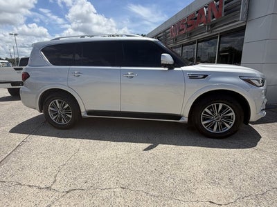 2022 INFINITI QX80 LUXE