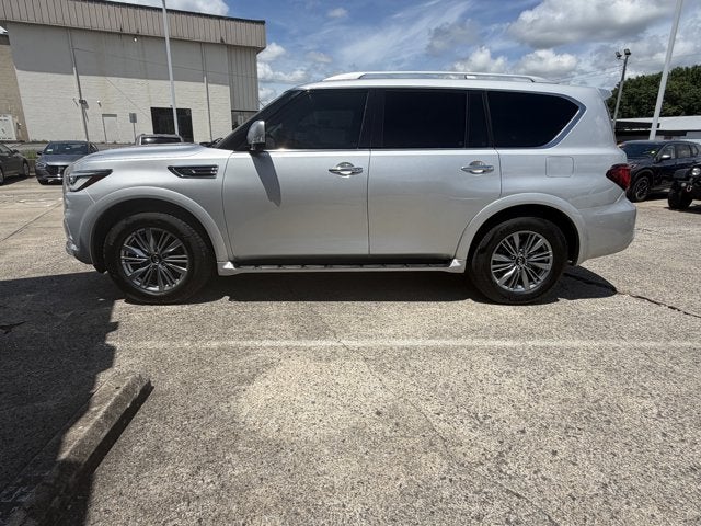 2022 INFINITI QX80 LUXE
