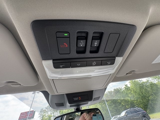 2025 Nissan Rogue SL