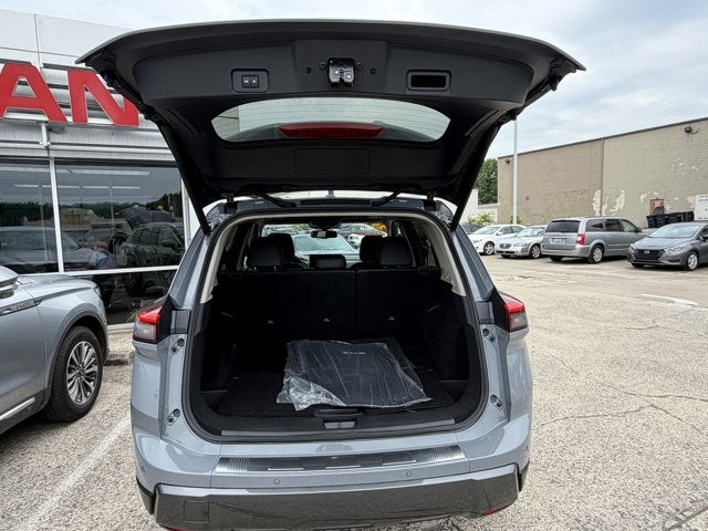 2025 Nissan Rogue SL