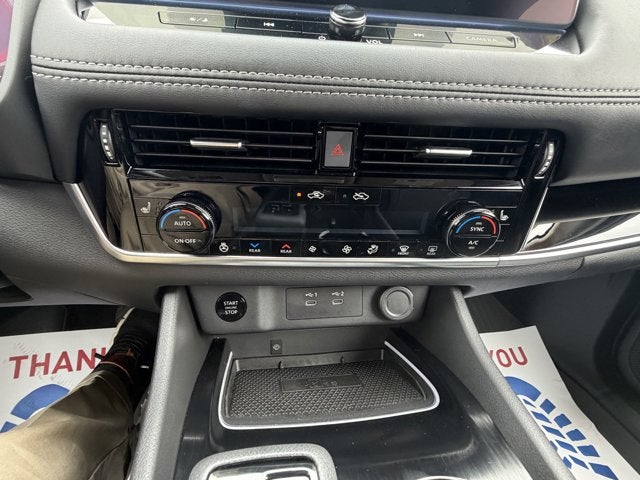 2025 Nissan Rogue SL