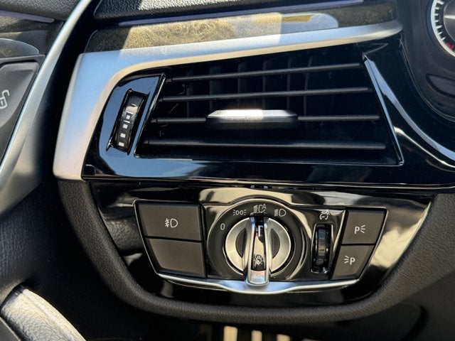 2019 BMW 5 Series 540i